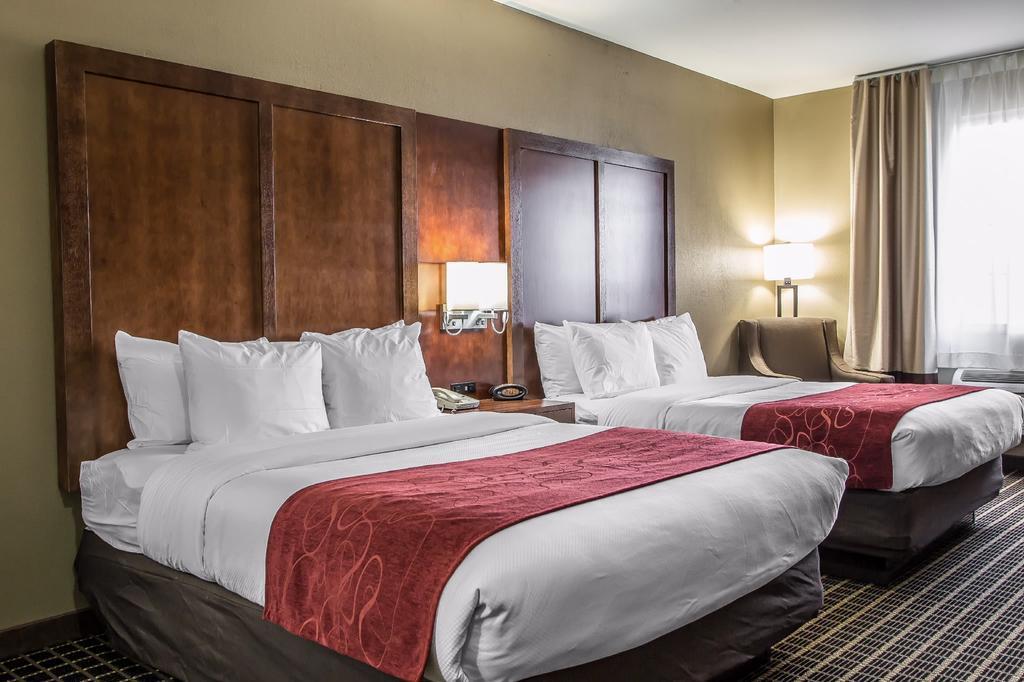 Comfort Suites Delavan - Lake Geneva Area Экстерьер фото