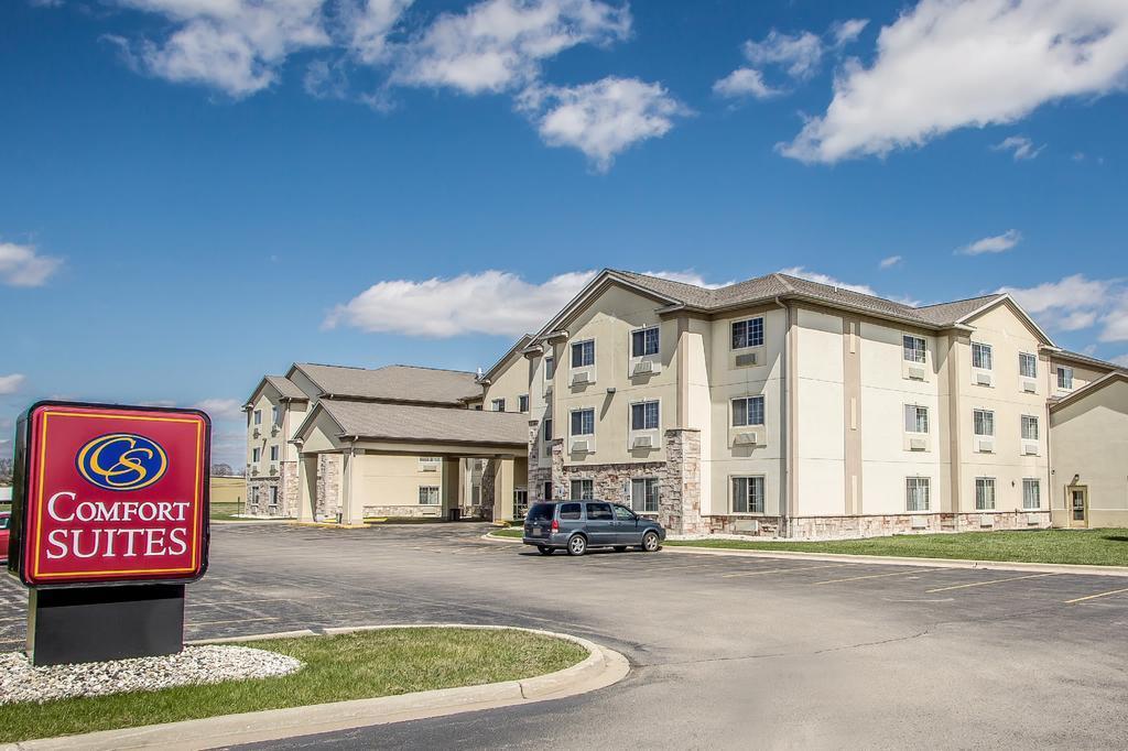 Comfort Suites Delavan - Lake Geneva Area Экстерьер фото